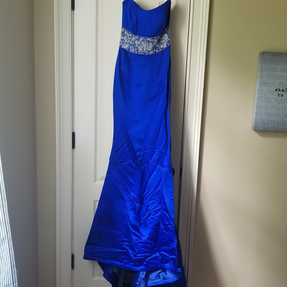 Sherri Hill Couture - Picture 2 of 10